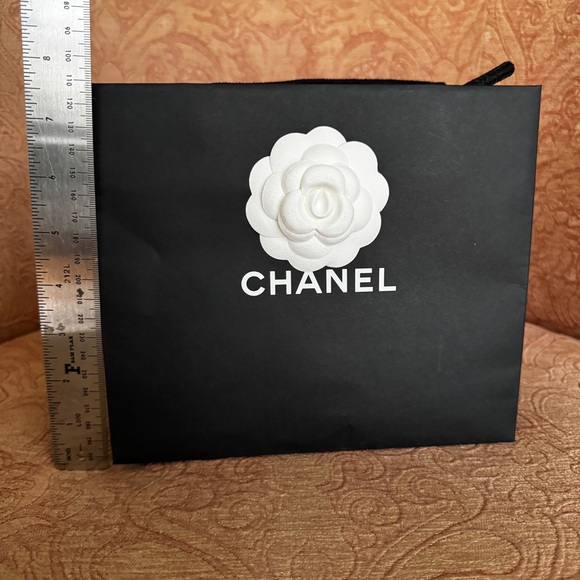 Chanel Black Camellia Gift Bag with White Ribbon and Receipt Holder - Picture 8 of 9